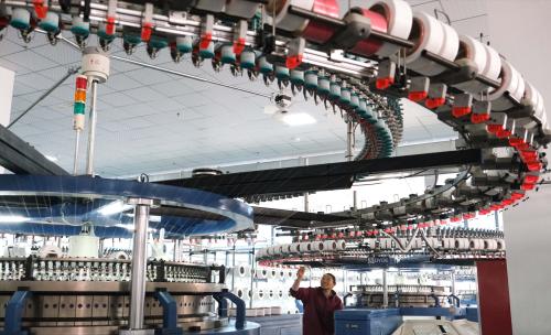 安徽五河：纺织产业“经纬”织就45亿产业集群