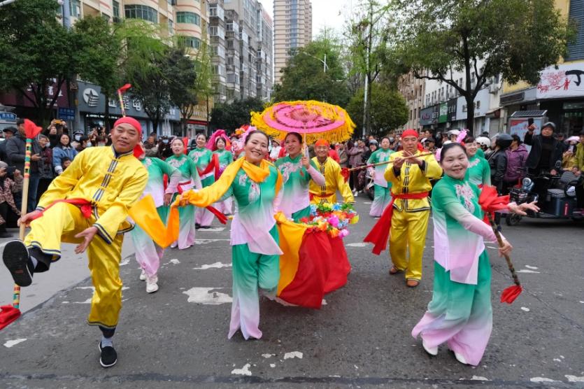 内外兼修 焕新城市“精气神”