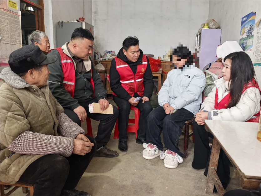 新春走基层 | 五河县大新镇：情暖童心护成长 大新镇 联合虹城志愿者联合会走访慰问孤儿